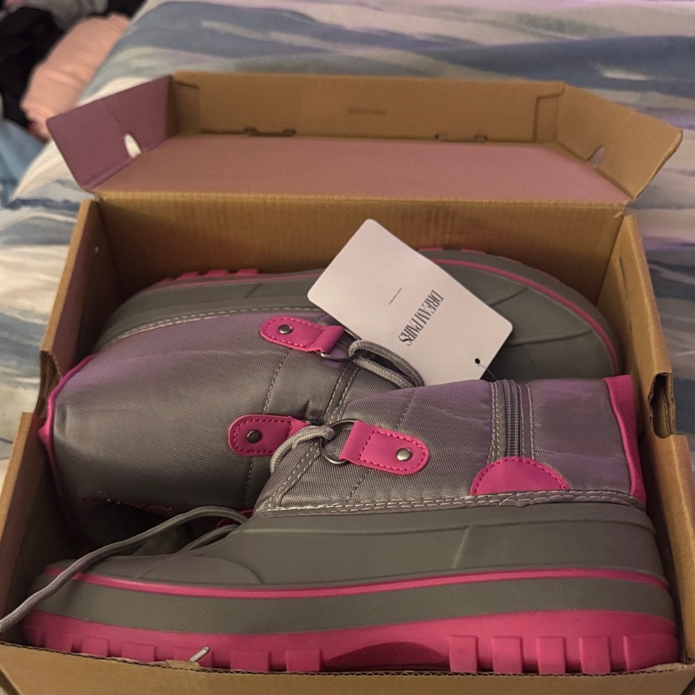 Dream Pairs Gray and Pink Kids Rain & Snow Boots